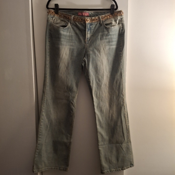 Thalia Sodi Womwn's Blue Flare & Wide Leg Jeans With Beaded Detail - Picture 1 of 10